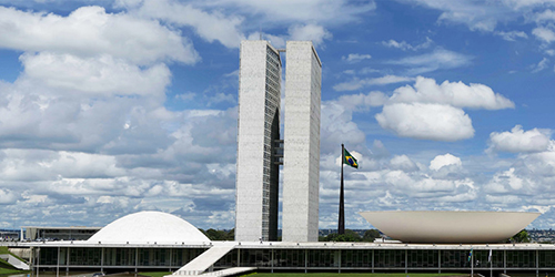 Deputados querem recriar imposto sindical; oposição vê boicote da base a medida provisória